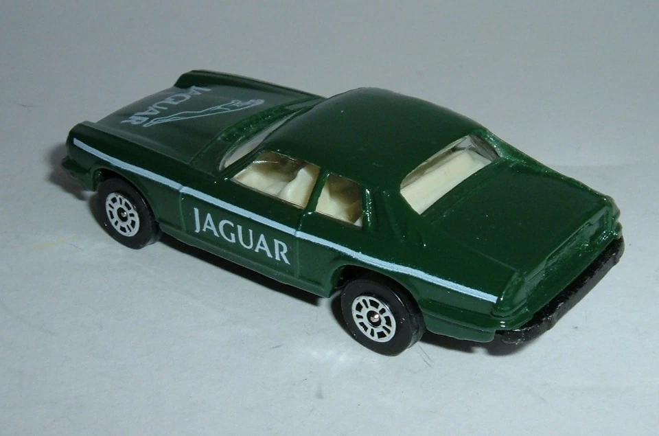 Giocattoli Junior Corgi, Auto Da Pista Jaguar, - Superbo Menta. - Immagine 3 di 4