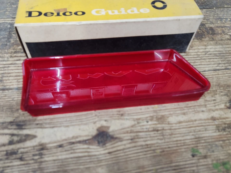 NOS OEM 1962 Pontiac Bonneville Star Chief RH Inner Tail Light Lens GM 5953384 - Image 2 of 4