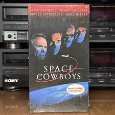 Space Cowboys (2000) (VHS, 2000) Factory Sealed Warner Home Video Clint Eastwood
