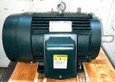 TOSHIBA EQP-GLOBAL AC INVERTER ELECTRIC MOTOR 0152SDSR41A-P 15 HP 3 PHASE