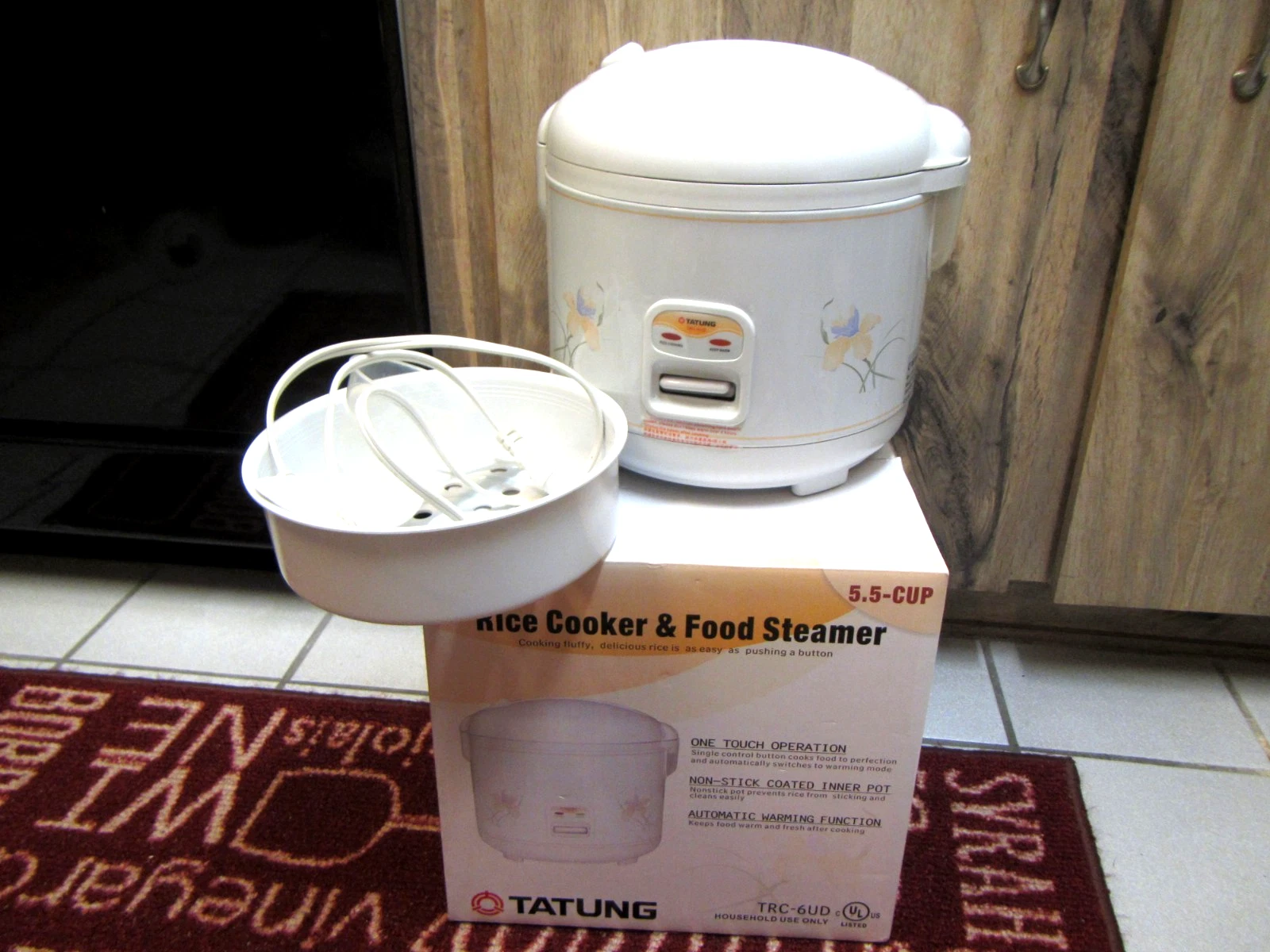 Tatung TRC-6UD Rice Cooker 5.5 cups, 500 Watt, 1 L Capacity