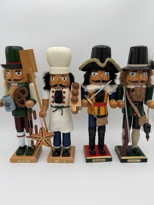 VTG Set of 4 Christmas Decor Wood Nutcrackers Rare Set 