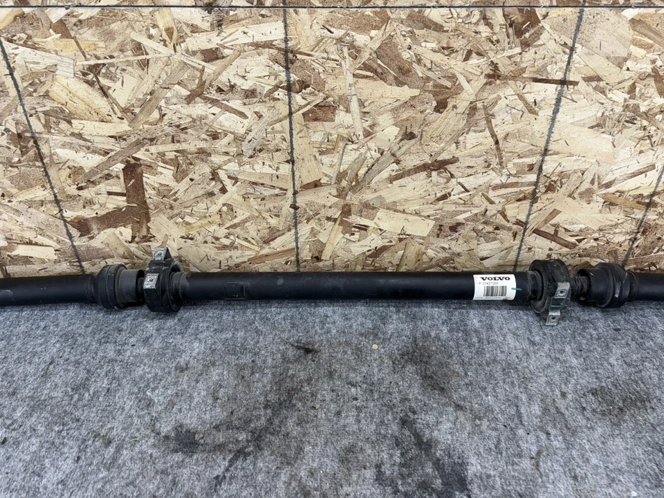 VOLVO S90 2018-2025 AWD REAR PROPELLER DRIVE SHAFT DRIVESHAFT OEM - Image 3 of 4
