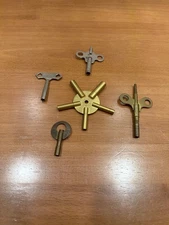 Vintage Clock Winding Keys Lot of 5 Keys, All are Size #5