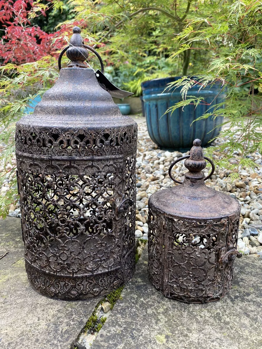 Floor 2024 lanterns indoor