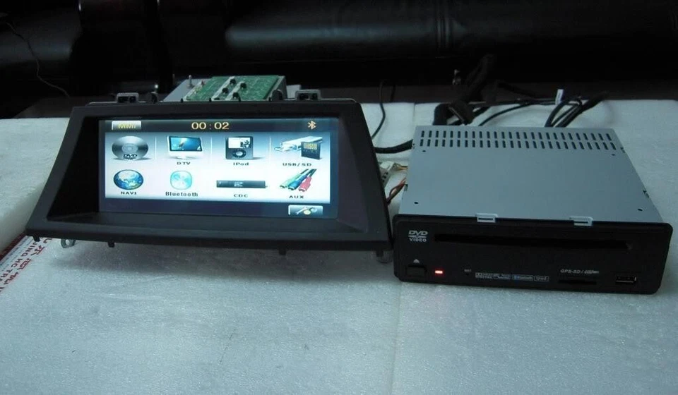 Autoradio interfaccia BMW E60 X5 X6 8,8" LCD Interfaccia Touch DVD Navi GPS BT - Immagine 3 di 4