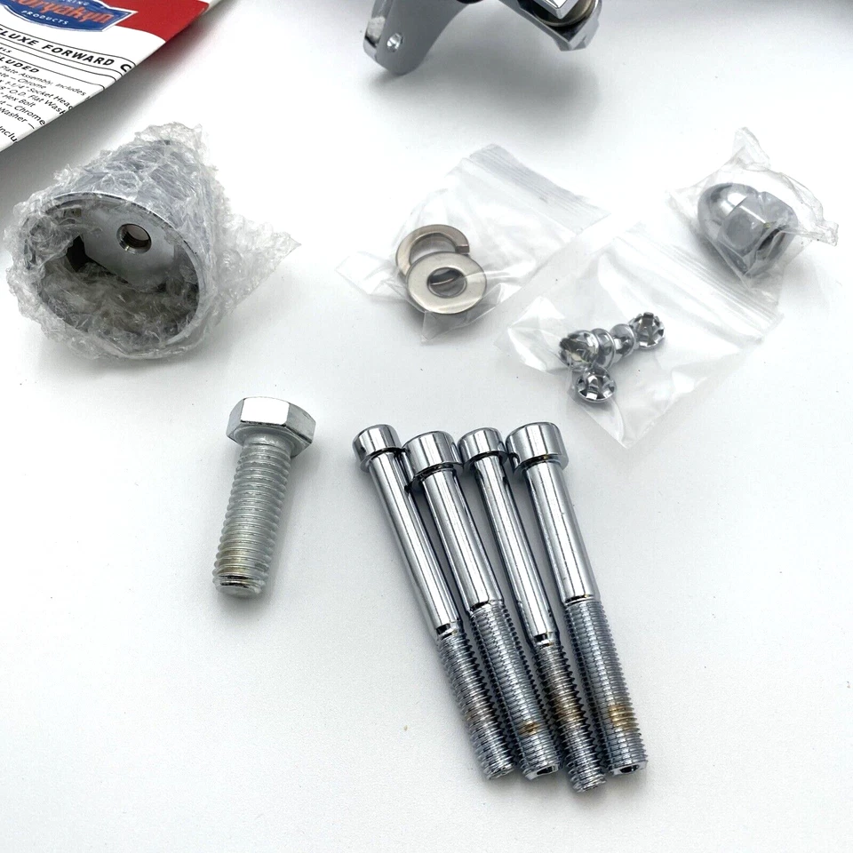 Soporte de estriba de pedal de freno de control delantero Kuryakyn 91-03 Harley Sportster XL Foto 2 de 4