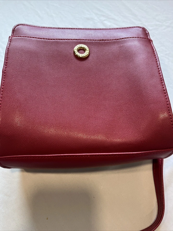 Bolso Bandolera Liz Claiborne Vintage Rojo Cremallera Años 80’s Triángulo Imitación Texturizada Cadena Foto 3 de 4