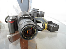 NIKON D40 DSLR DIGITAL WORKING CAMERA BUNDLE 28-90 QUANTARAY LENS 61. MEGAPIXELS