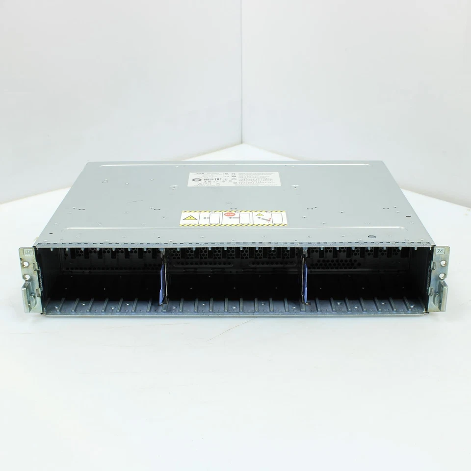 Arreglo de discos JBOD de expansión SAE de EMC 2,5" 25x almacenamiento en bahía SAS sin caddy/unidad Foto 3 de 4