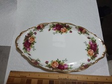 SMALL DISH / TRAY - ROYAL ALBERT  - OLD COUNTRY ROSE