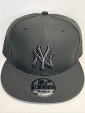 New York Yankees New Era 9Fifty SnapBack Hat Blacked Out NWT