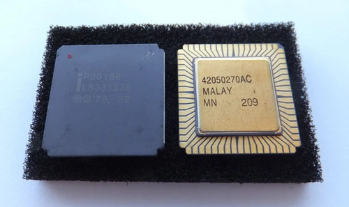 Intel 80186 VINTAGE CPU in Gold Keramik    - R80186  CLCC -
