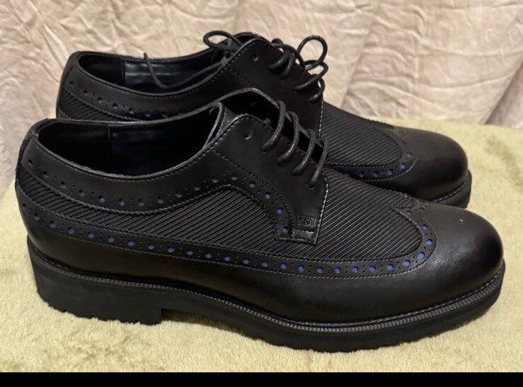 SAOLA DKNY Oxford Derby da uomo con suola alare taglia 11M nuove senza scatola