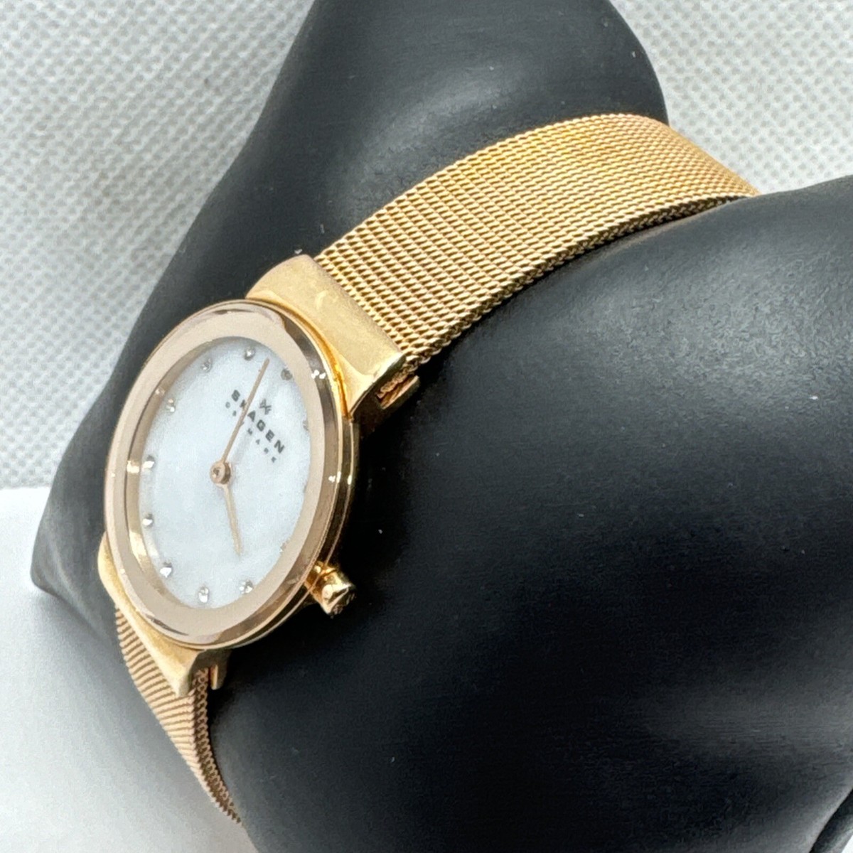 Skagen Freja 358SRRD Women Rose-Tone Steel Mesh Analog Dial  display picture 2
