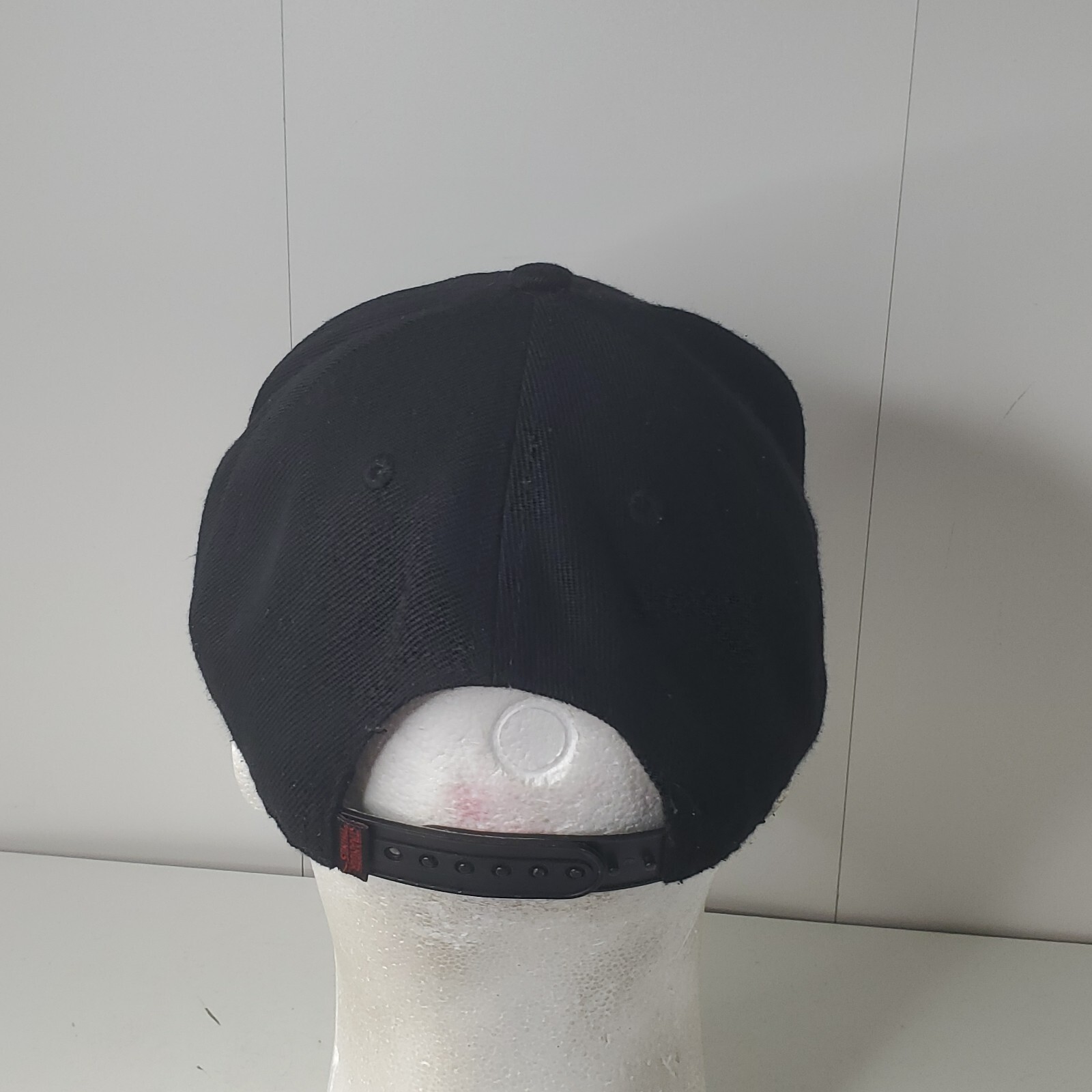 Official Stranger Things Embroidered Snapback Hat… - image 5