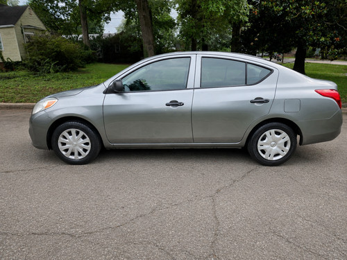 2013 Nissan Versa S