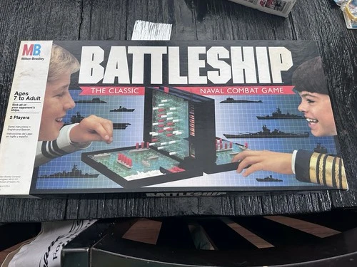 VINTAGE Battleship COMPLETE Milton Bradley 1990 90s War Classic Board Game
