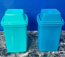 Tupperware Medium Pick A Deli Pickle Pepper Keeper 4 1/2 Cup  NEW