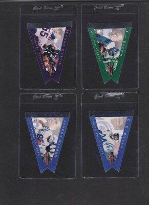 1998 CONTENDERS PENNANTS #41 E.G. GREEN BLUE FELT REGISTERED EXCHANGE #/51
