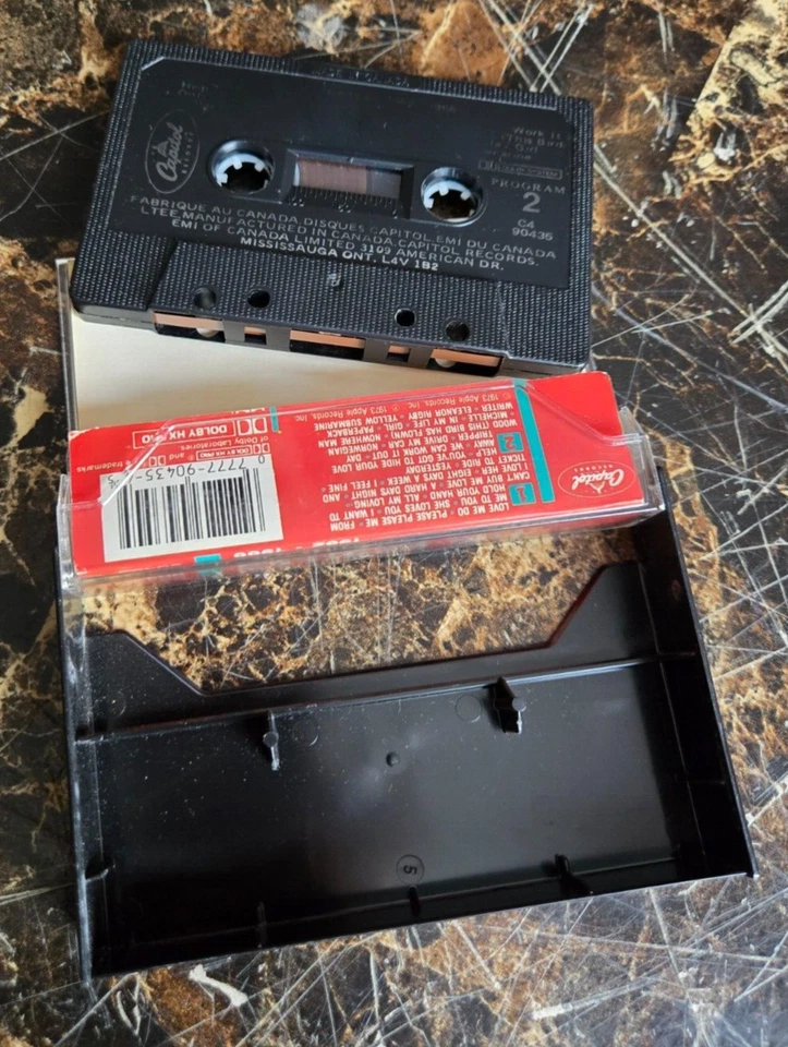 Beatles The Beatles 1962-1966 original 1973 canadian cassette - Image 4 of 4