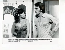 Back Roads-Tommy Lee Jones-Sally Field-7.5x9.5-B&W-Still