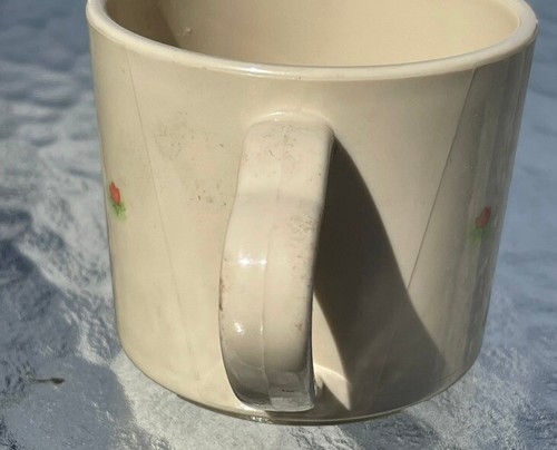 VTG 90’s Disney Beauty and the Beast Belle Melamine Mug Heart Handle Selandia - Picture 2 of 5