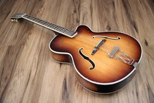 Hofner President 1959 Brunette Archtop Guitar