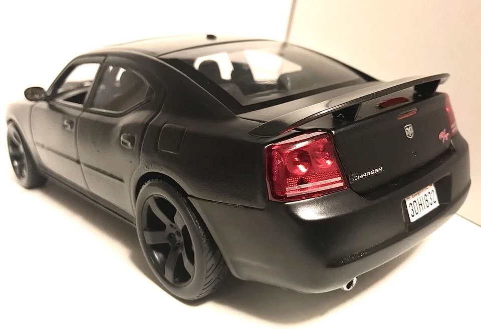 CUSTOM 1/18 Fast & Furious DODGE CHARGER Dom MEGA MAX Movie Car Diecast - Photo 3/4