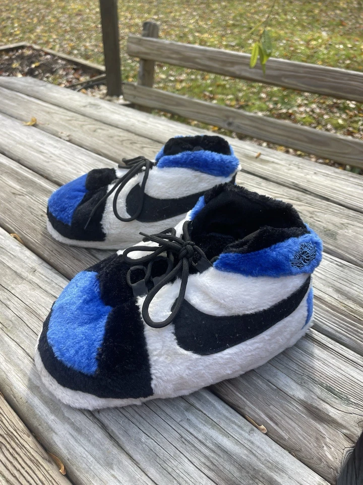 Zapatillas Air Jordan Fuzzy "Puntera Real" Talla Única Para Hombre 8-10 Foto 3 de 4