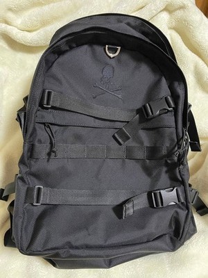 MASTERMIND JAPAN x NEW ERA Carrier Pack Rucksack schwarz gesticktes Logo GEBR...