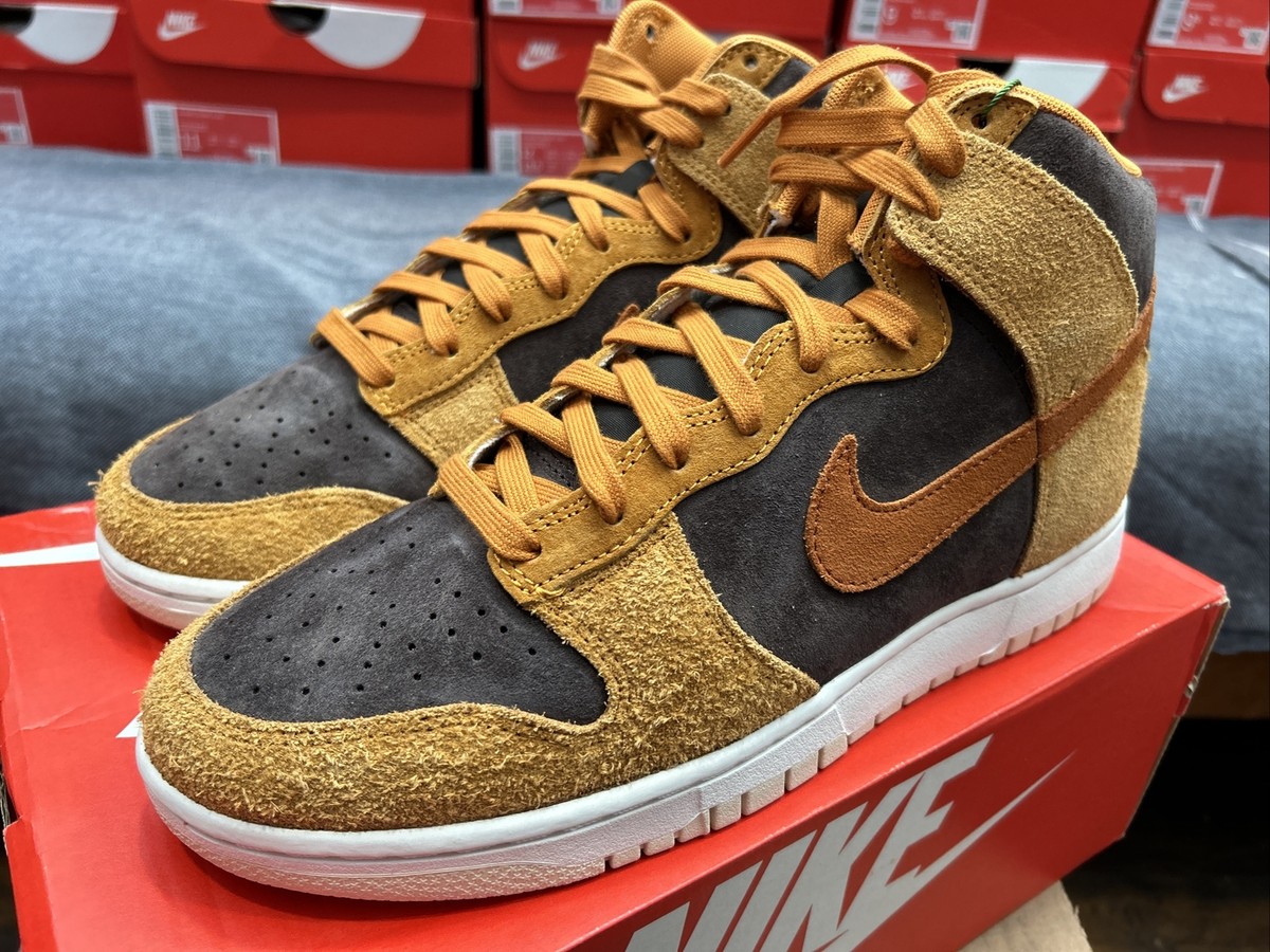 Nike Dunk High Premium “Dark Curry” - Men