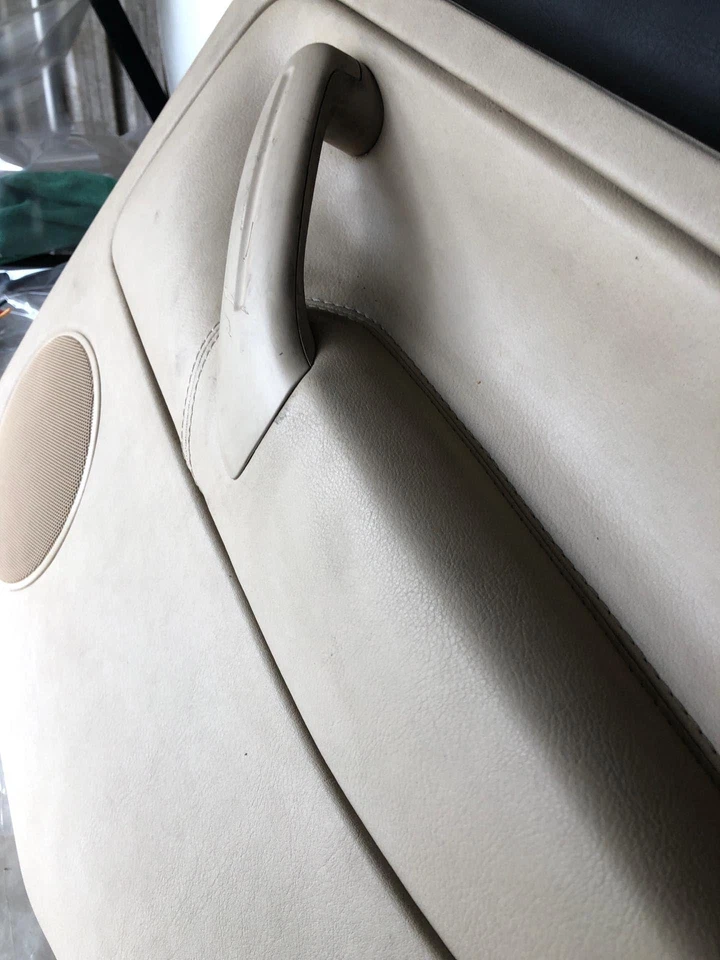 Panel de moldura de puerta trasera derecho del pasajero derecho derecho derecho derecho VOLKSWAGEN JETTA GLS 2001-2002 Foto 3 de 4