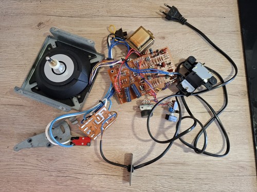 Marantz TT-2000 Electronic Parts - Photo 2/7