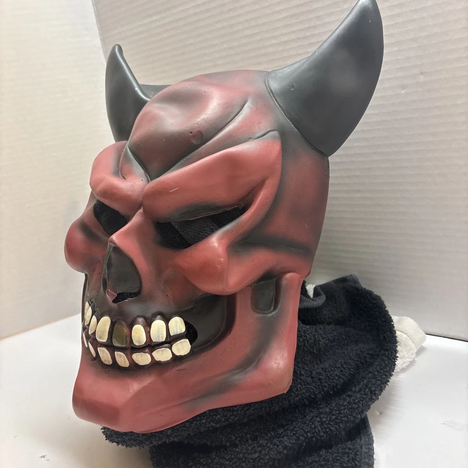 Rubie's Costume Co Horned Devil Latex Mask Rare Halloween Red Pre Vintage Scary - Image 3 of 4