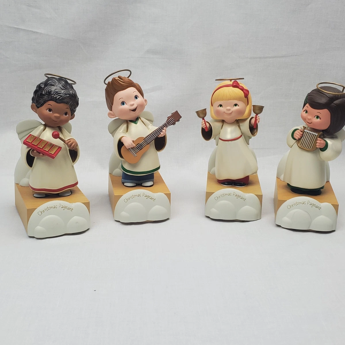 Hallmark Wireless Children's Christmas Pageant Angel Choir Band of