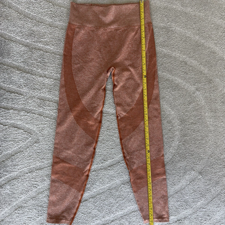 Victoria’s Secret Rosa Naranja Sin Costuras Apretado Activo Leggings Talla Mediana y Top Foto 4 de 4
