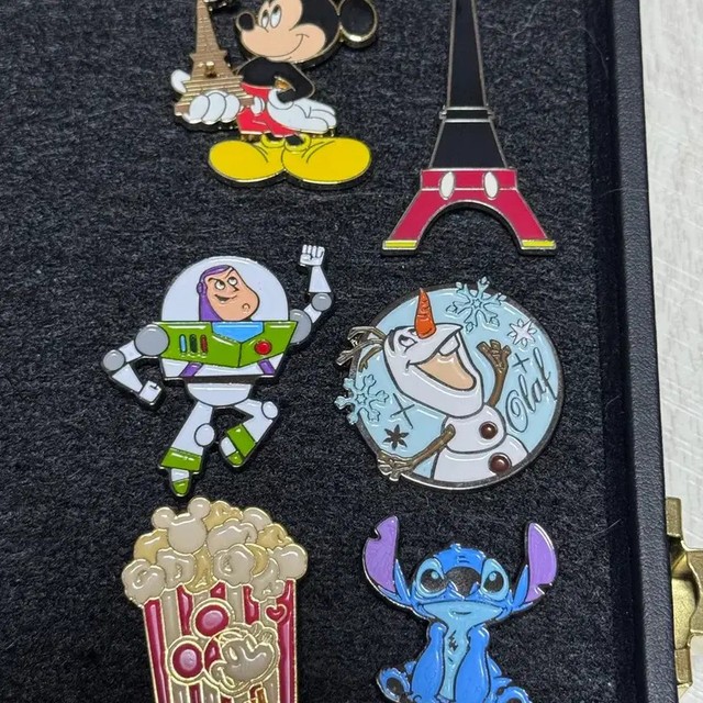 Disney Metal Badge Pins Collection - Character Pins Set
