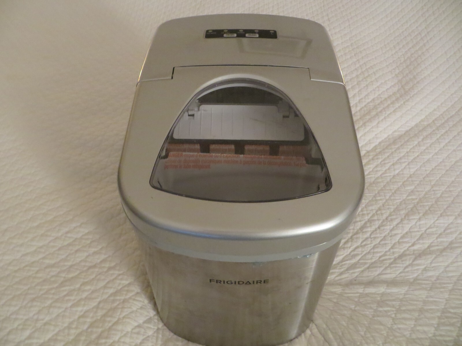 Portable Ice Maker Frigidaire Countertop Compact Machine 26lbs per day FREE SHIP-image