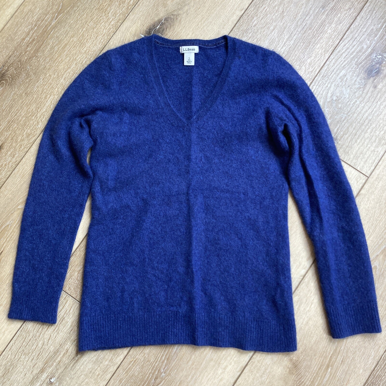 LL Bean Cashmere Sweater Womens S Blue V Neck Long Sleeve Tight Knit