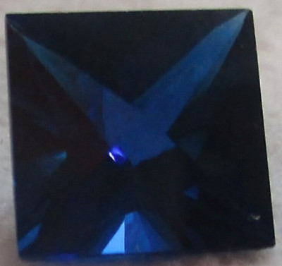 1 synthetischer Spinel 7 x 7 mm, Quadrat, dunkelblau, Radium, Korund,  # 114