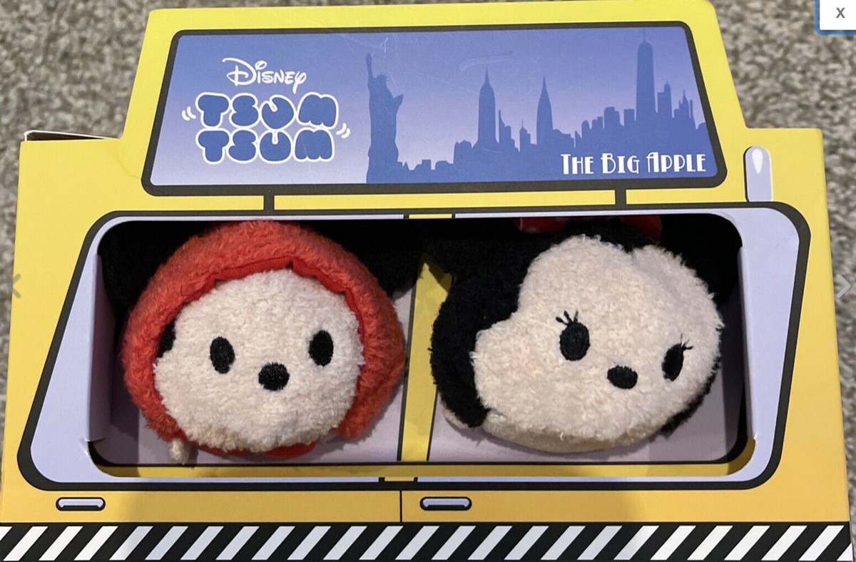 Disney New York Big Apple Mickey Minnie Set of 2 Tsum Tsum 3.5