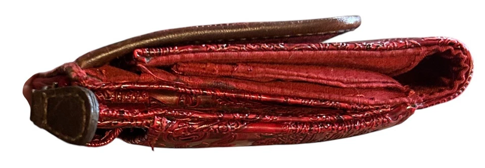 Cartera a Presión Reliquia Triple Plegable Roja Paisley Tooled Cuero Vegano Monedero Para Mujer Foto 4 de 4