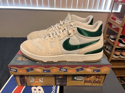 Size 13 - Nike Social Status x Mac Attack SP Social Currency