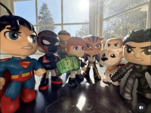 Burger King - Superman Legacy Movie 8x Collectibles + Cartoon Network Set