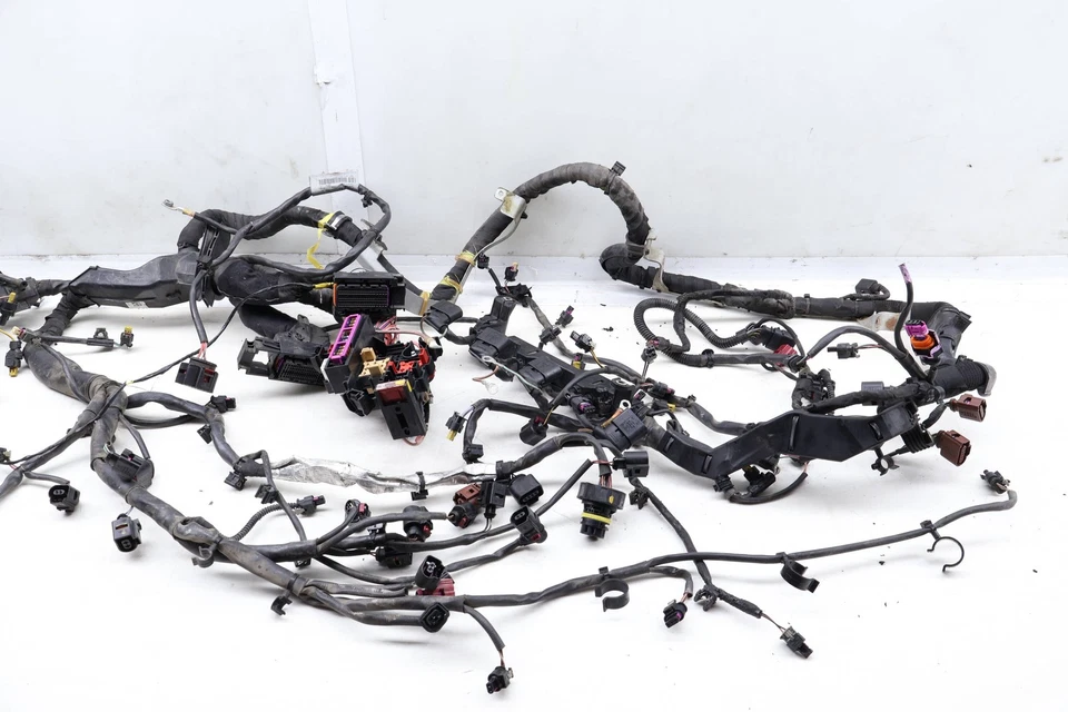 AUDI S6 C7 2016-2018 4,0 L - Arnés de cableado del motor 4G1971713P Foto 2 de 4