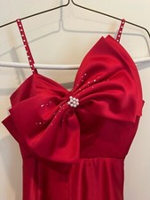 Sleeveless Red Long Dress w/Bow, White Beads, Medium