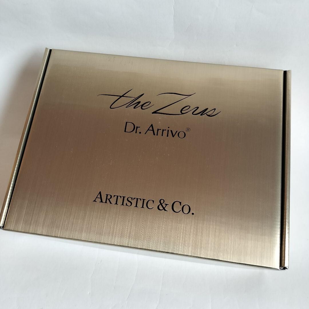 ARTISTIC&CO Dr. Arrivo the Zeus Facial Beauty Device in
