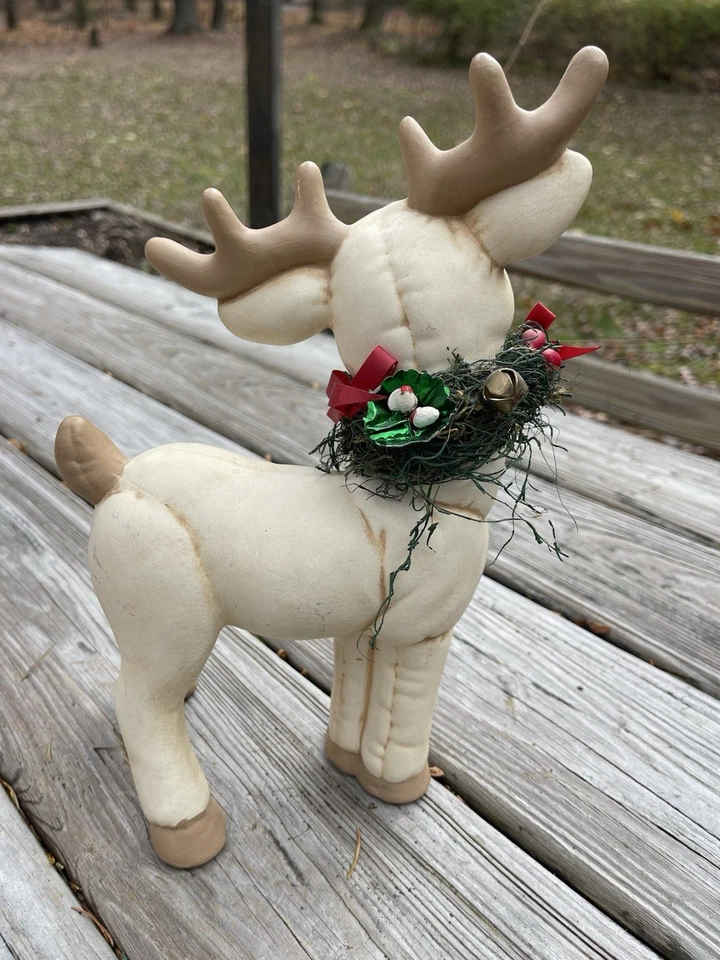 De Colección Navidad Kimple Molde Cerámica De Pie Reno Pintado a Mano Edredón Patrón  Foto 3 de 4