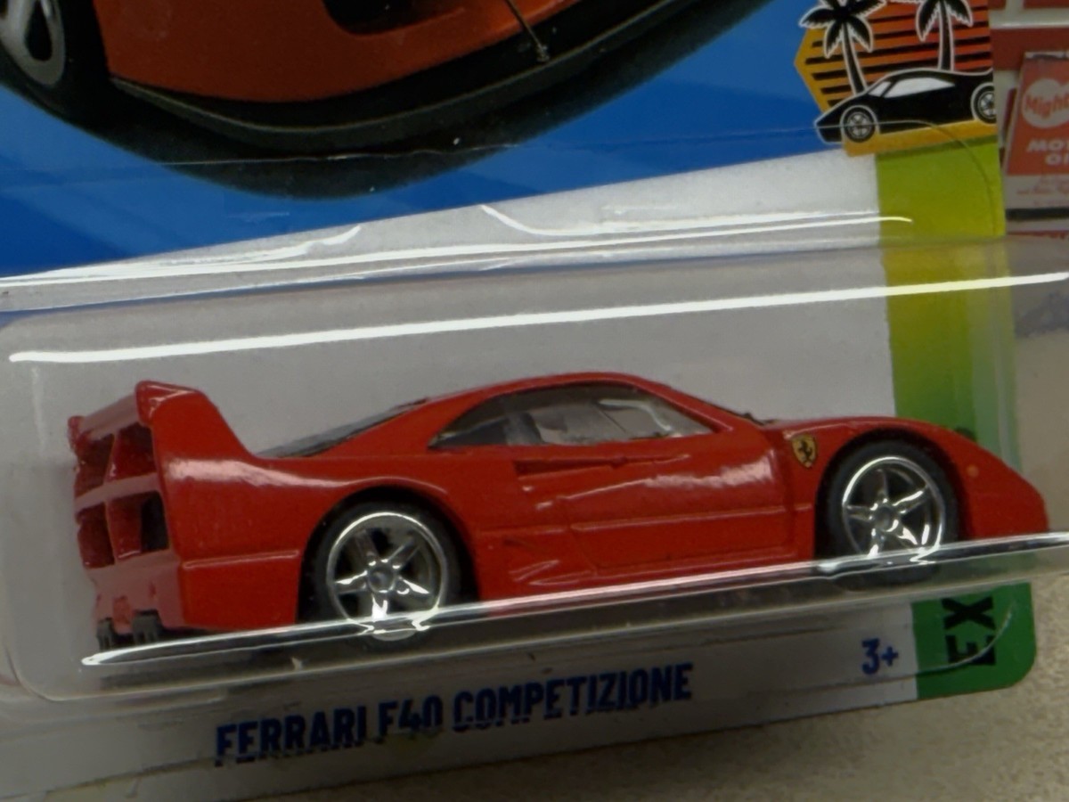 1/64 Hot Wheels Custom Ferrari F40 Competizione Red 5 Star Wheels